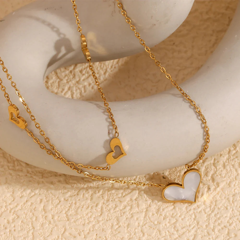 Collar de Doble Capa con Corazones Hipoalergénico