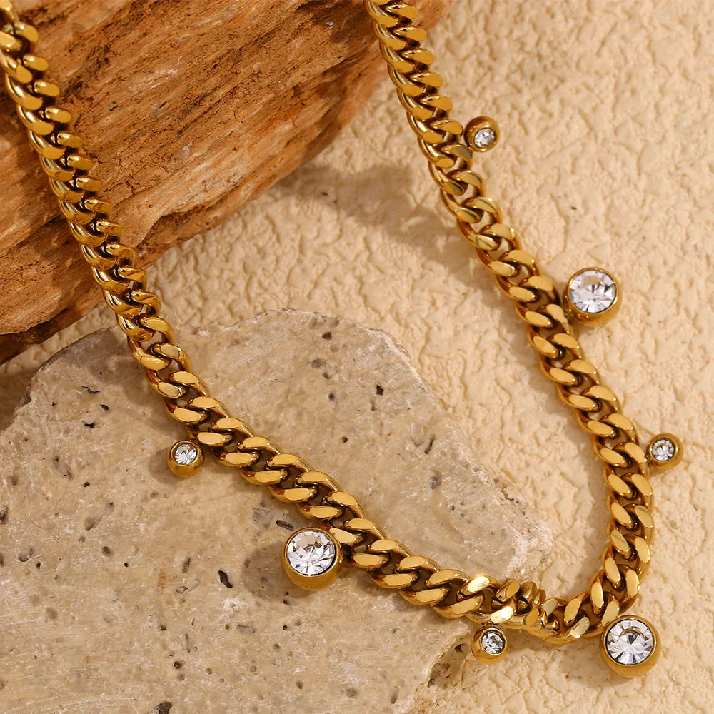 Collar Gargantilla con Cristales y Baño de Oro 18k