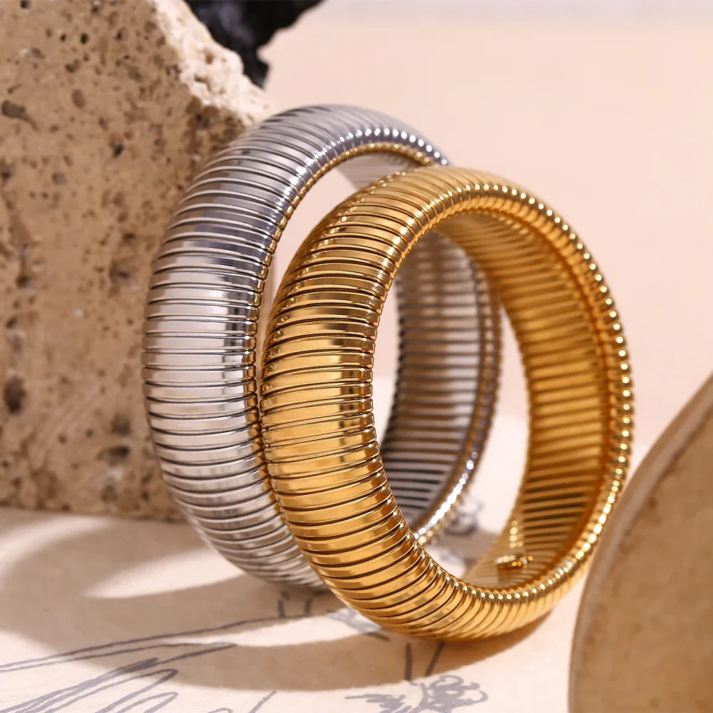 Elegante Brazalete de Acero Inoxidable en Oro y Plata