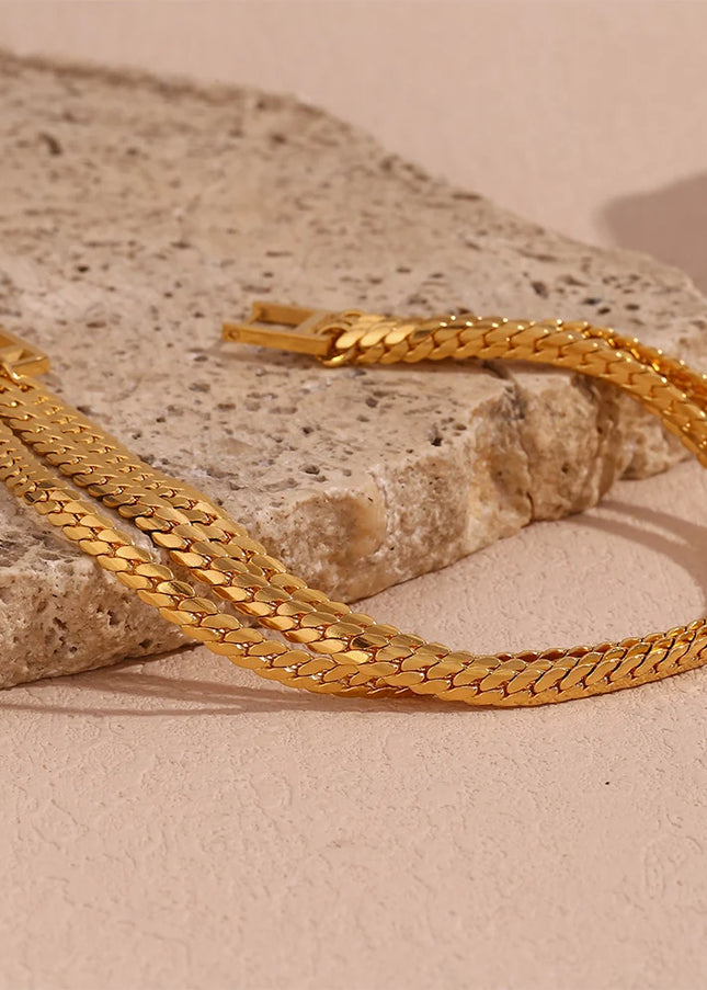 E.B.belle-pulsera de acero inoxidable chapada en oro de 18K para mujer, cadena de cifrado de tres capas, joyería con hebilla, pulseras de mano