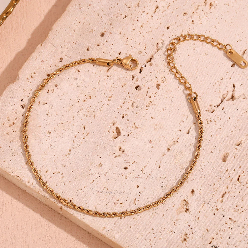Tobillera Minimalista de Acero Inoxidable Chapada en Oro