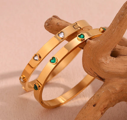 E.B.belle Pulsera con cierre de circonita en forma de corazón, pulsera hipoalergénica chapada en oro de 18 quilates para mujer, brazaletes de acero inoxidable 316L, joyería