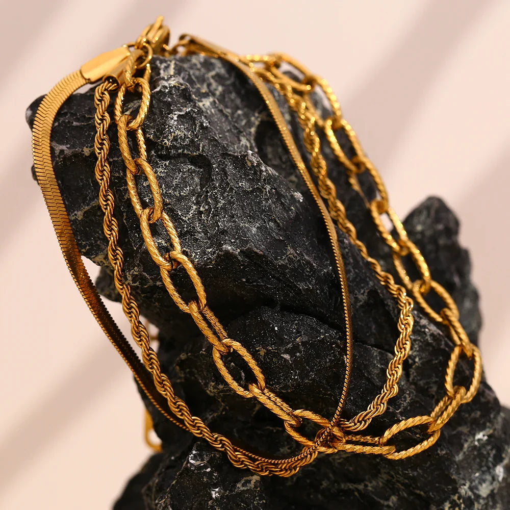 Pulsera de Tres Capas Chapada en Oro 18K