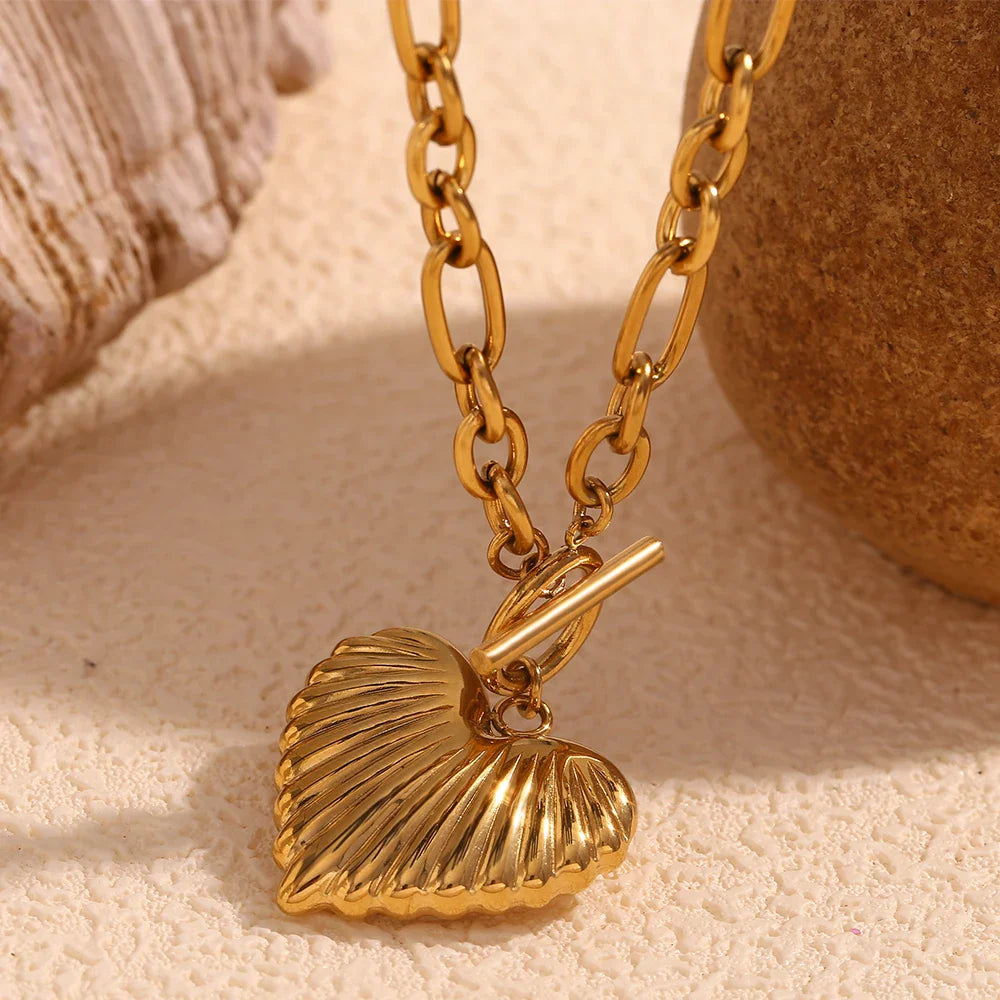 Collar de Corazón en Acero Inoxidable Chapado en Oro 18K