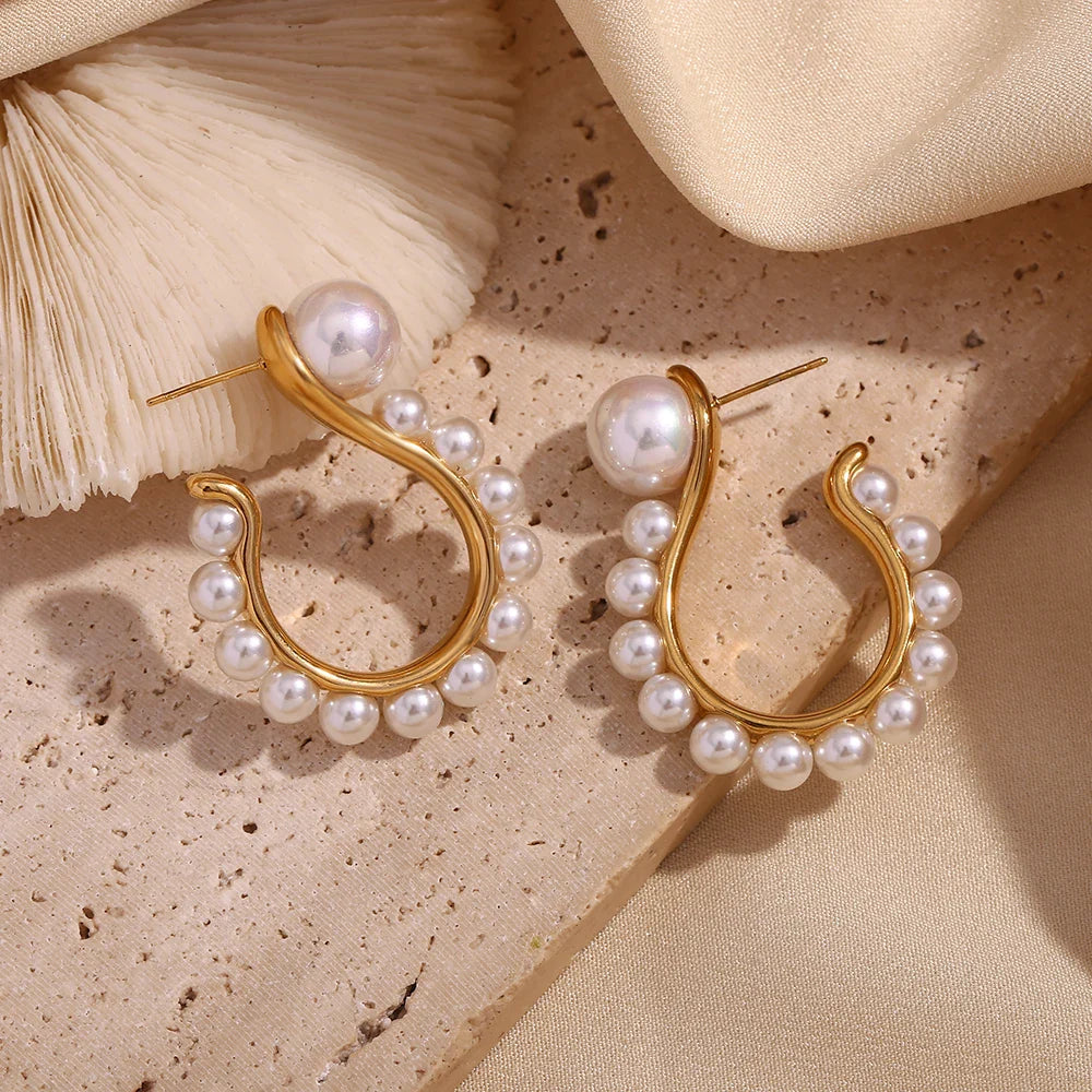 Pendientes de Gancho con Perlas y Oro 18K