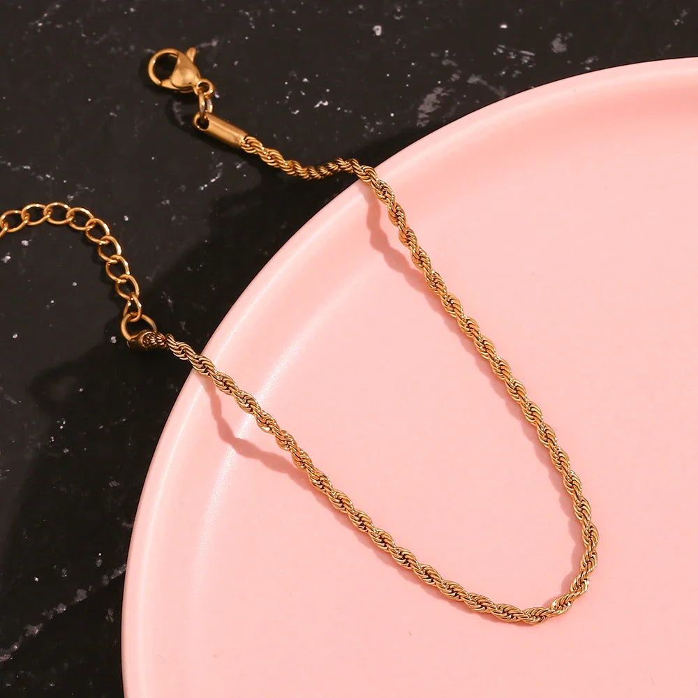 Tobillera Minimalista de Acero Inoxidable Chapada en Oro
