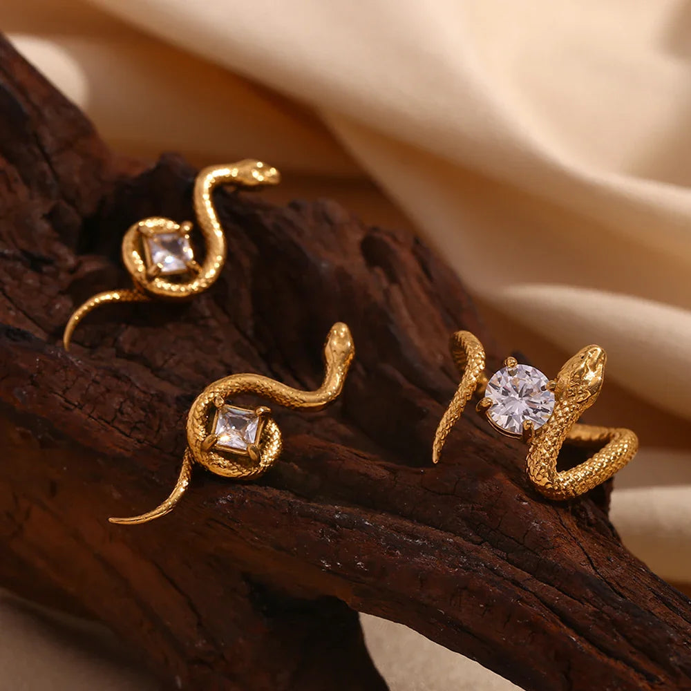 Anillo Serpiente de Circonio Chapado en Oro 18K