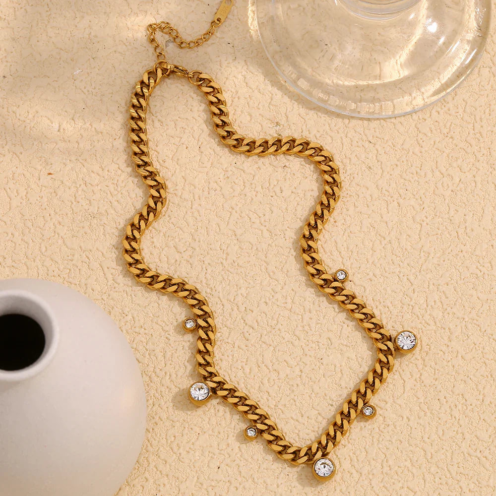 Collar Gargantilla con Cristales y Baño de Oro 18k